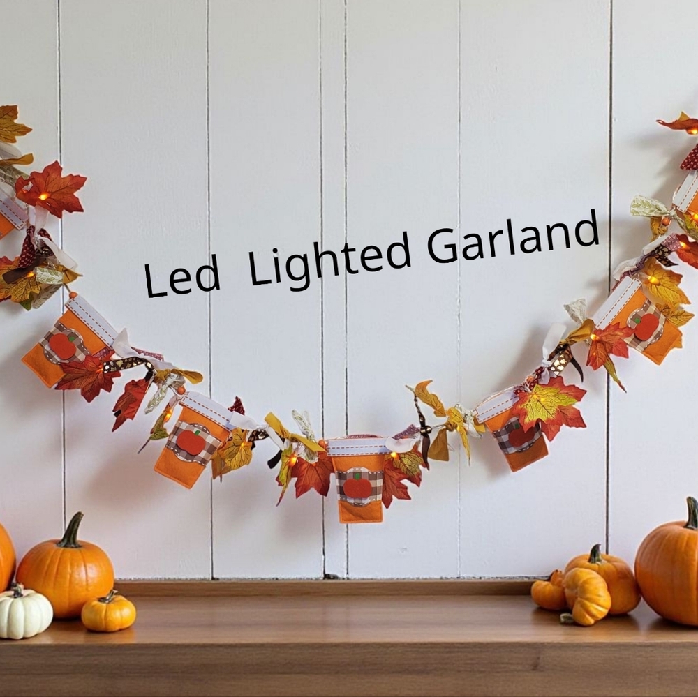 NWOT Autumn LED Lighted Garland with Latte Pumpkin Cups Banner